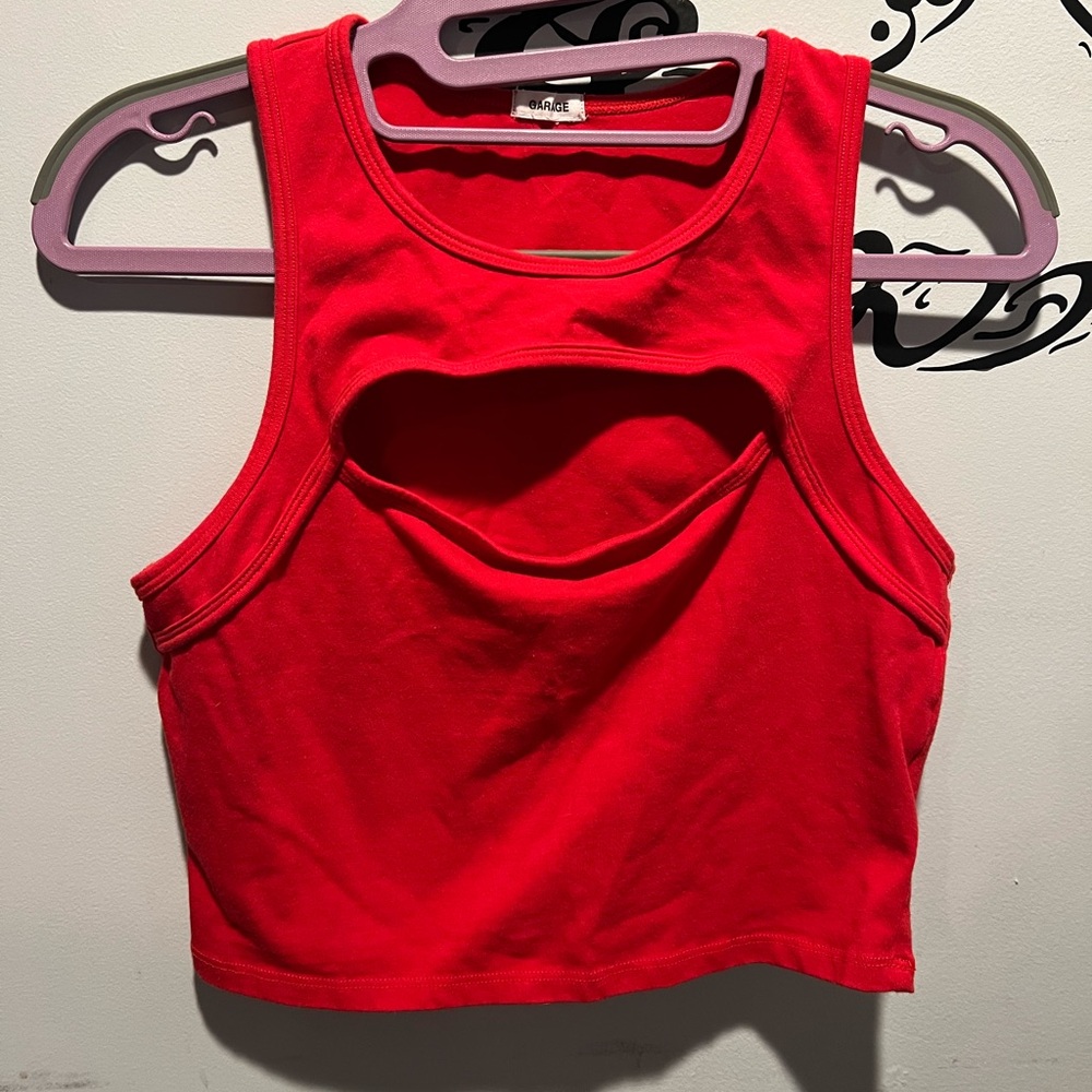 Red garage halter